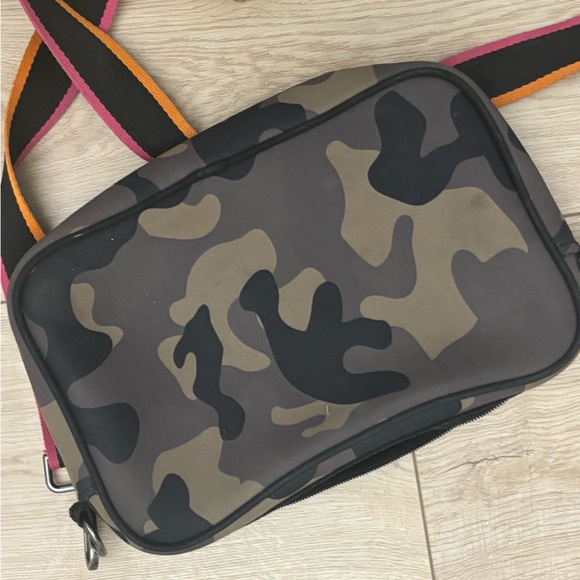 Camo Neoprene Crossbody Bag with Pink and Orange Strap - Picture 5 of 7